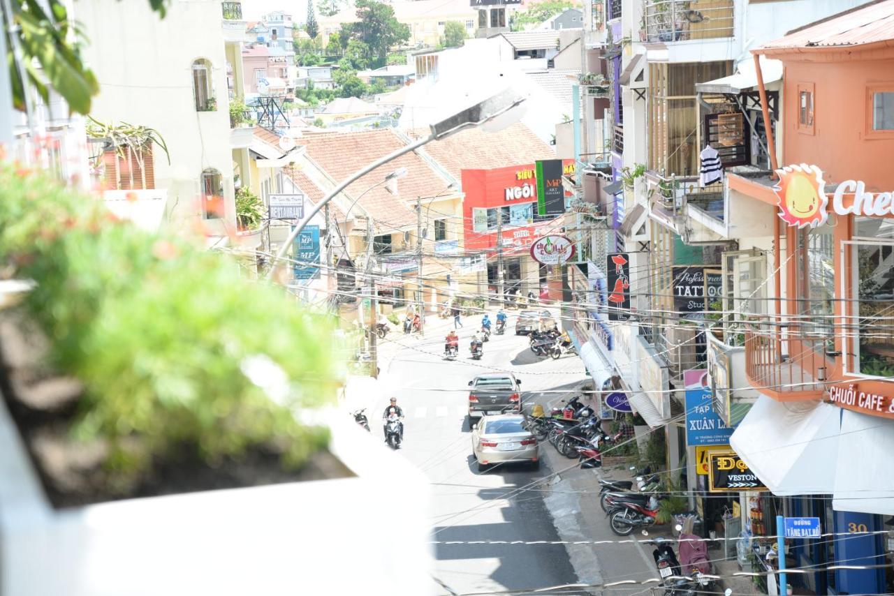 Amis Hotel Đà Lạt Extérieur photo